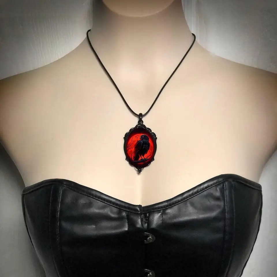 Gothic Vampire Owl Cameo Neckl - đánh giá và giá Men'S Vampire Accessories