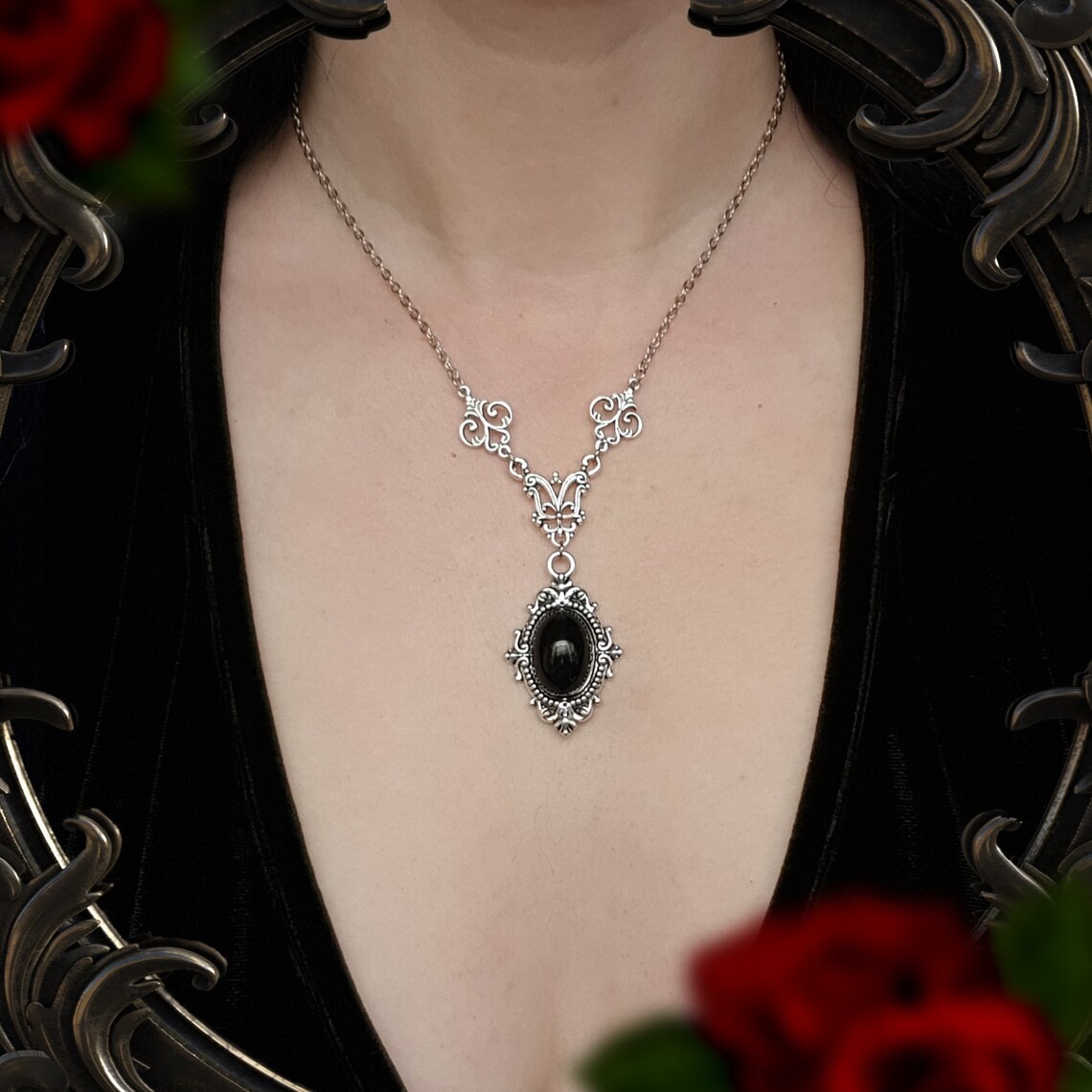 Vampire Cameo Necklace,Blood C - đánh giá và giá Men'S Vampire Accessories