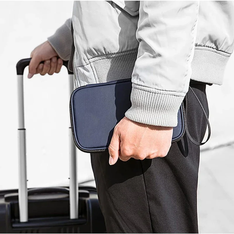 Lightweight Family Travel Pass - đánh giá và giá Men Accessories For Wrist